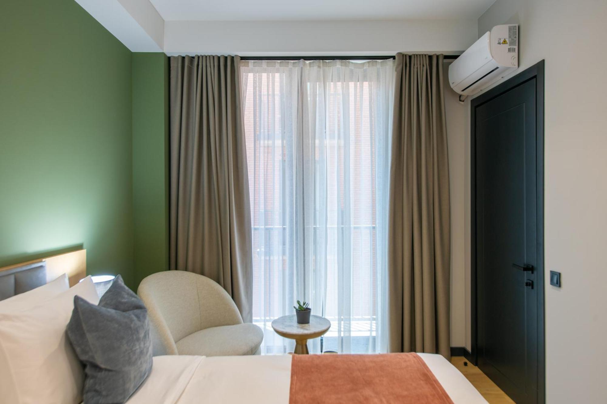 Qstay Gratus Tbilissi Extérieur photo