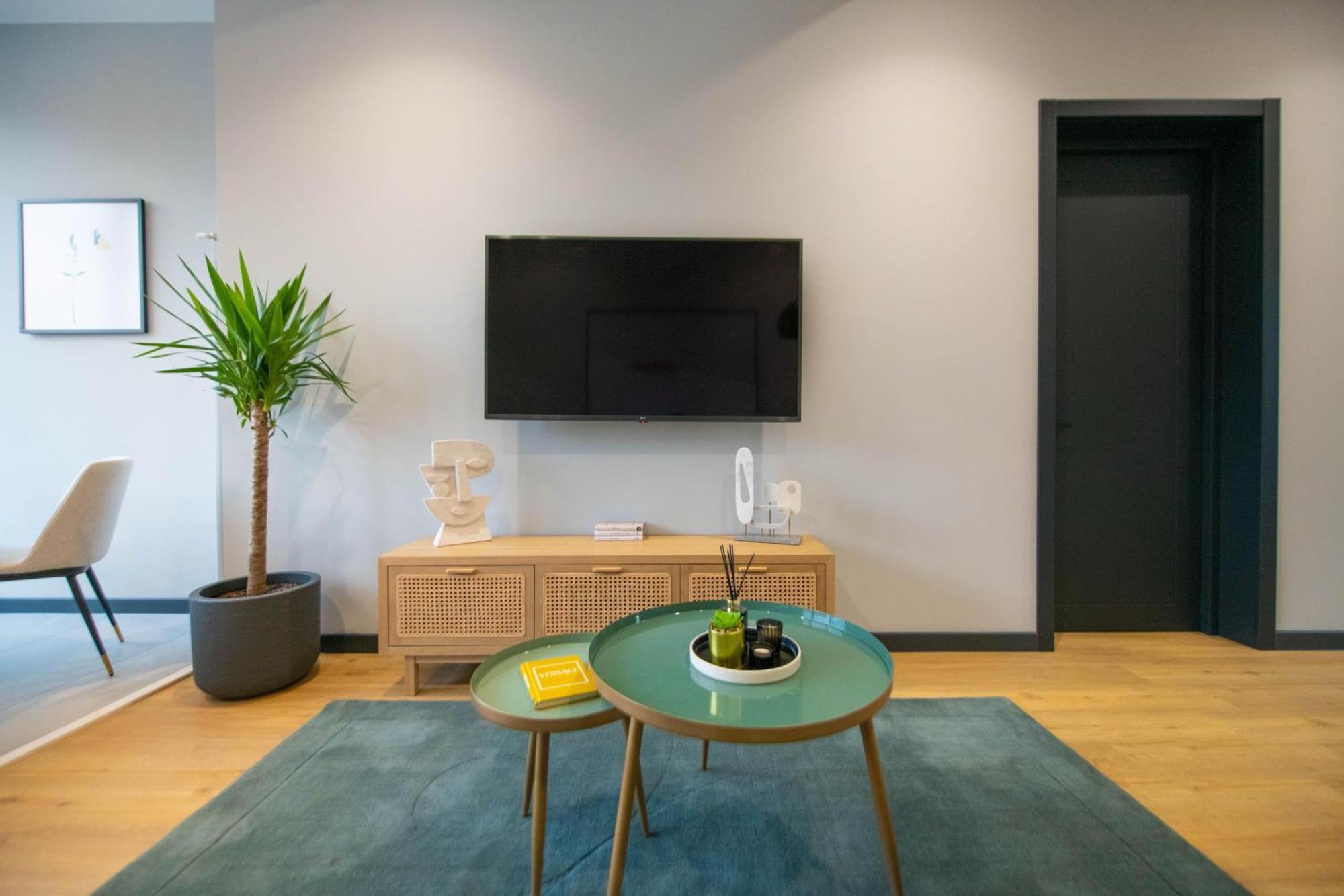 Qstay Gratus Tbilissi Extérieur photo
